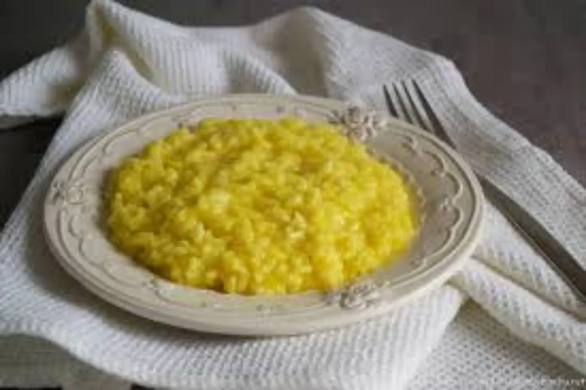 Come preparare un risotto alla milanese perfetto: il trucco degli chef