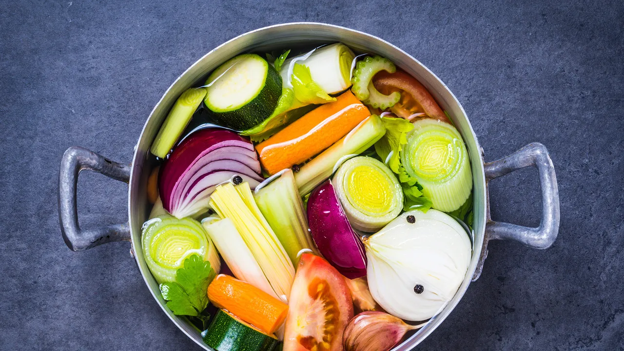 Brodo vegetale detox: la ricetta perfetta per depurarsi dopo le feste